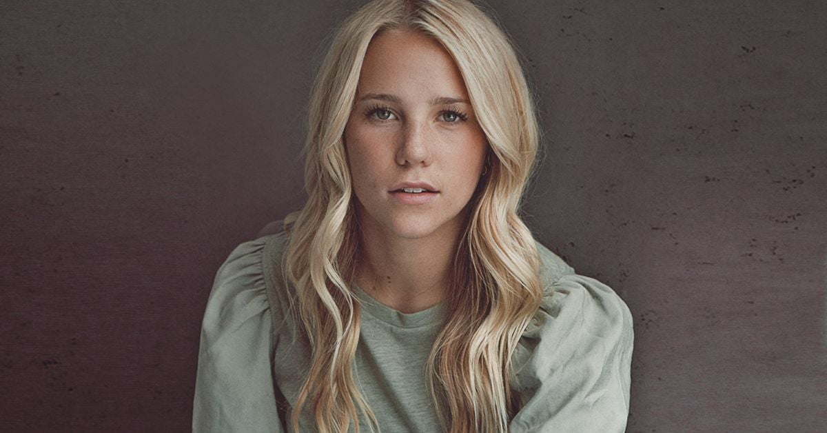 Avery Anna