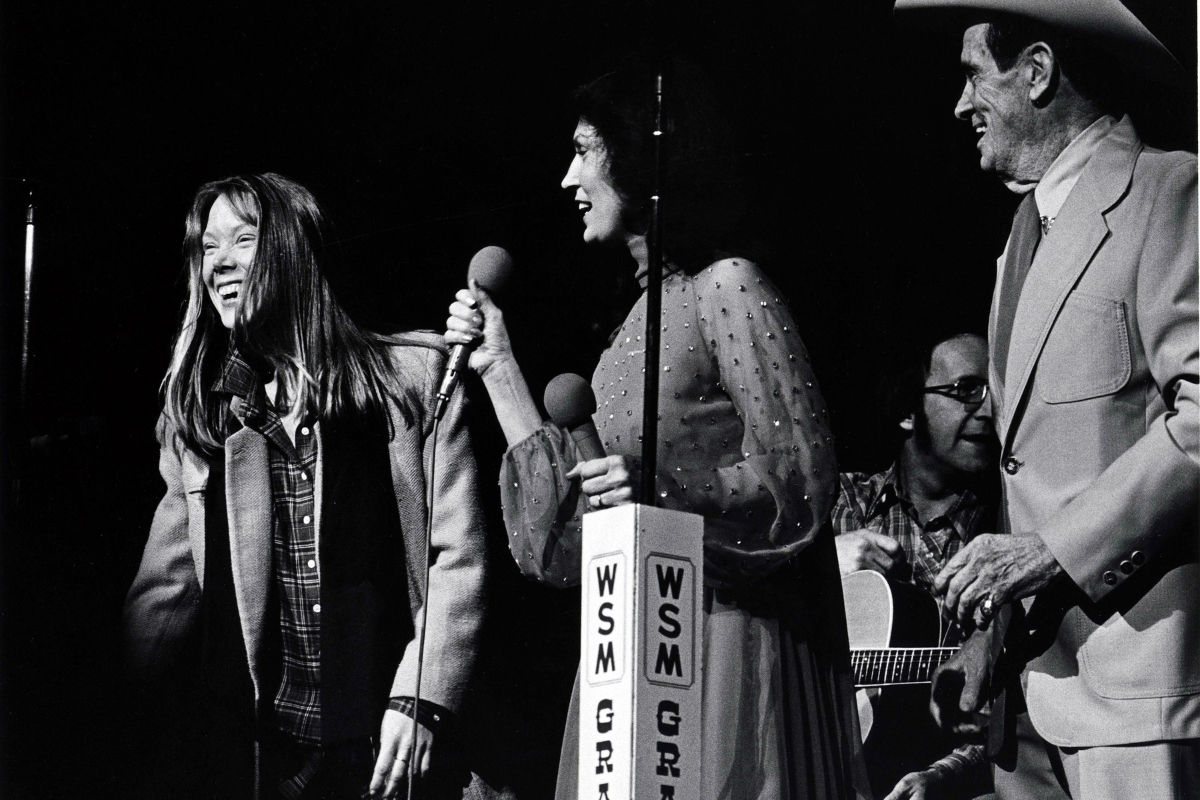 Loretta and Sissy Spacek_1200x800.png