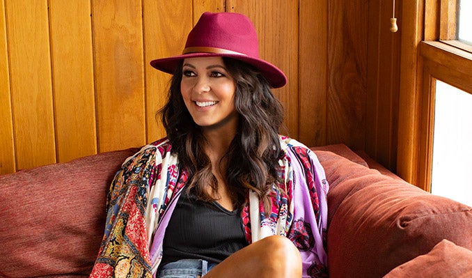 Artist Image for Sara Evans