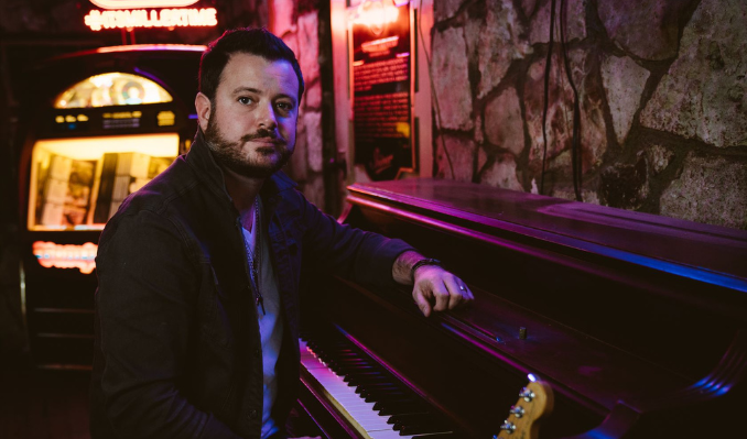 Artist Image for Wade Bowen